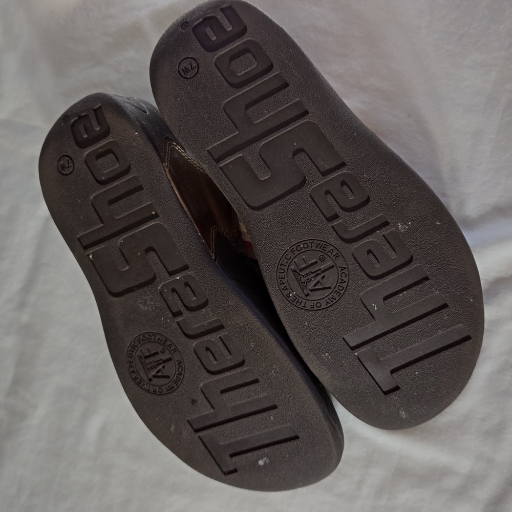TheraShoe - Picture 2 of 5